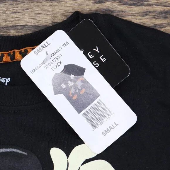 NWT Disney Men's Halloween Family Glow In The Dark T-Shirt Tee 980417554 M Black - Picture 5 of 5